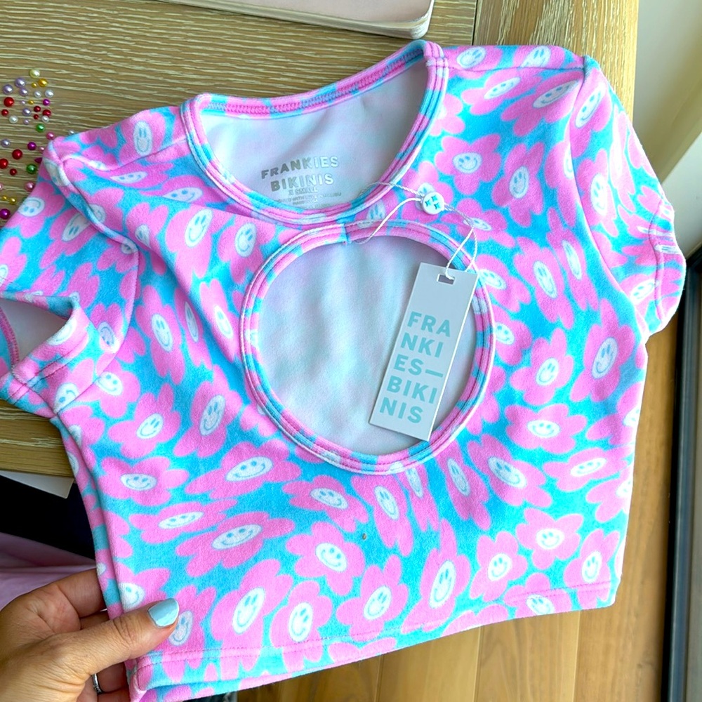 Frankie’s bikinis crop top size XS